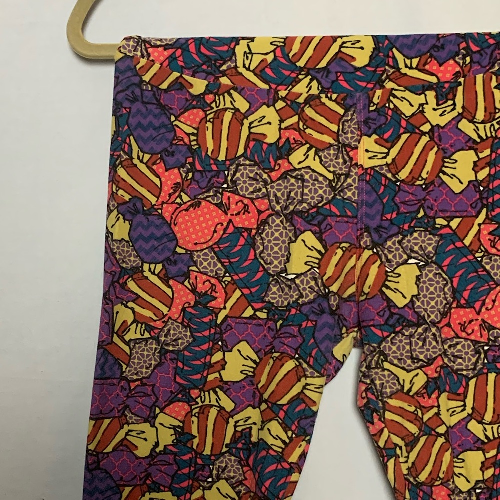 LuLaRoe buttery legging purple and red candy